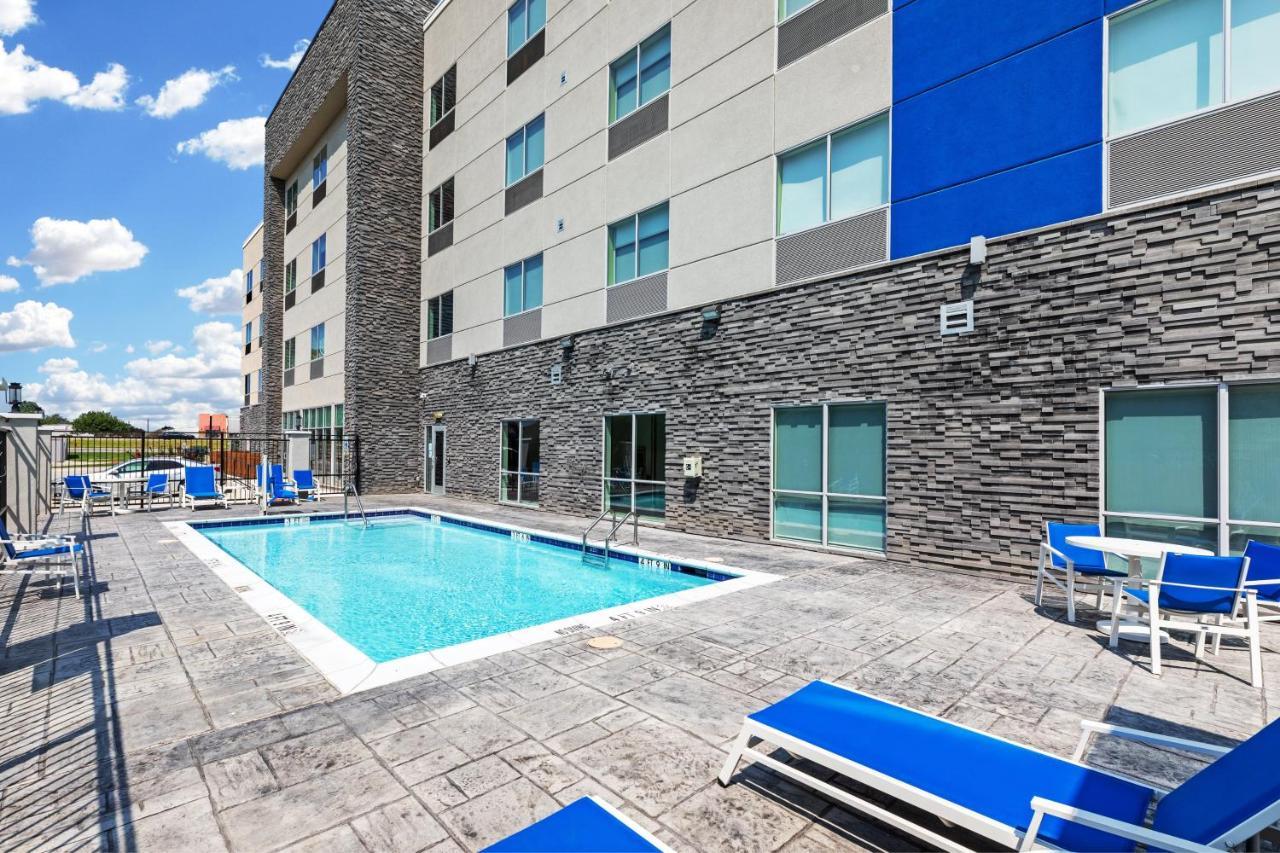 Holiday Inn Express & Suites - Denton - Sanger, An Ihg Hotel Luaran gambar