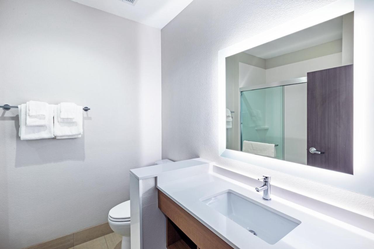 Holiday Inn Express & Suites - Denton - Sanger, An Ihg Hotel Luaran gambar